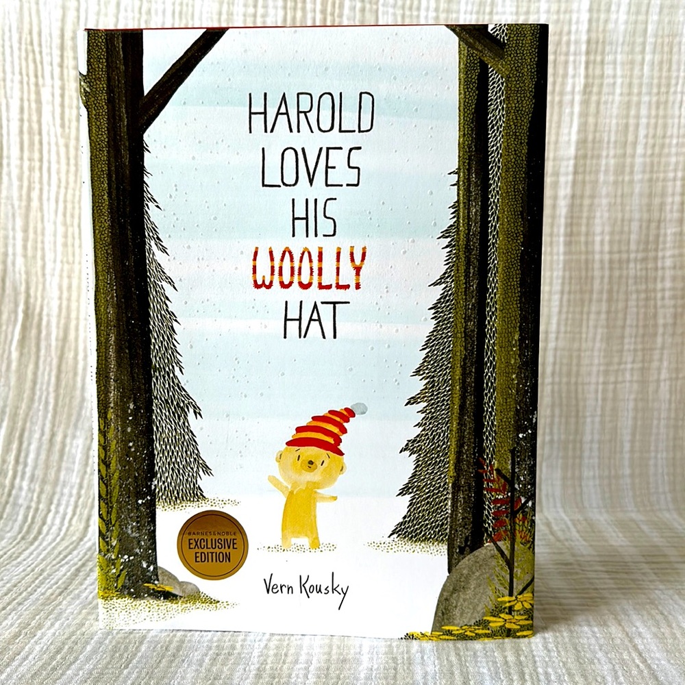 Harold Loves His Woolly Hat Hardcover Book 📕